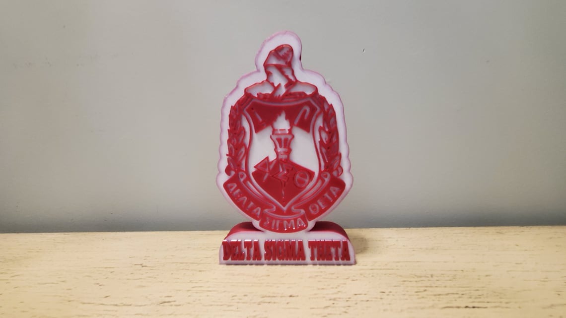 Delta Sigma Theta Shield Desk Plate – D9 Greeks